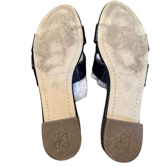 Donald Pliner Florence navy leather flats- size 8.5 - Picture 4 of 6